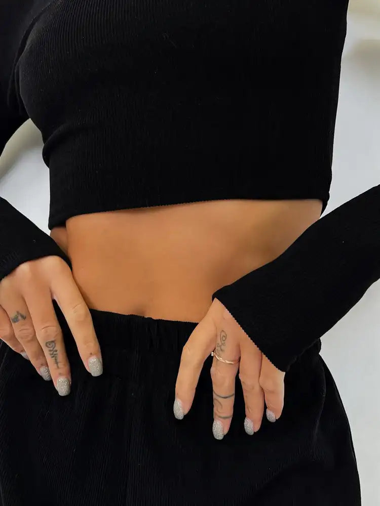 #Color_Black