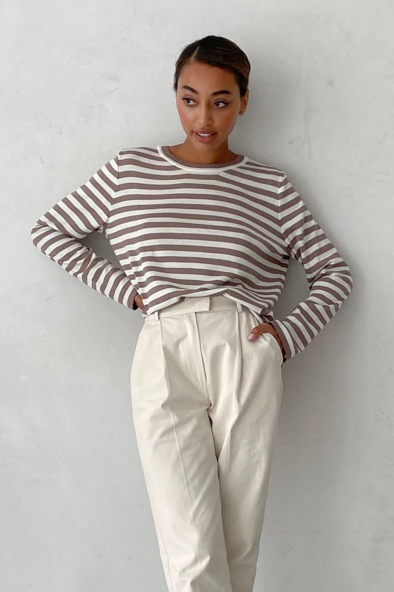 Crew neck striped knitted sweater