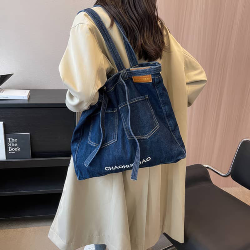 Commuter Denim Tote Bag with Spacious Capacity