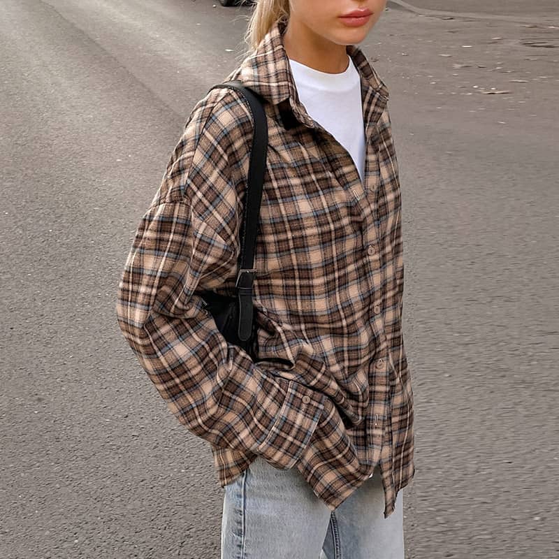 Women's loose plaid shirt