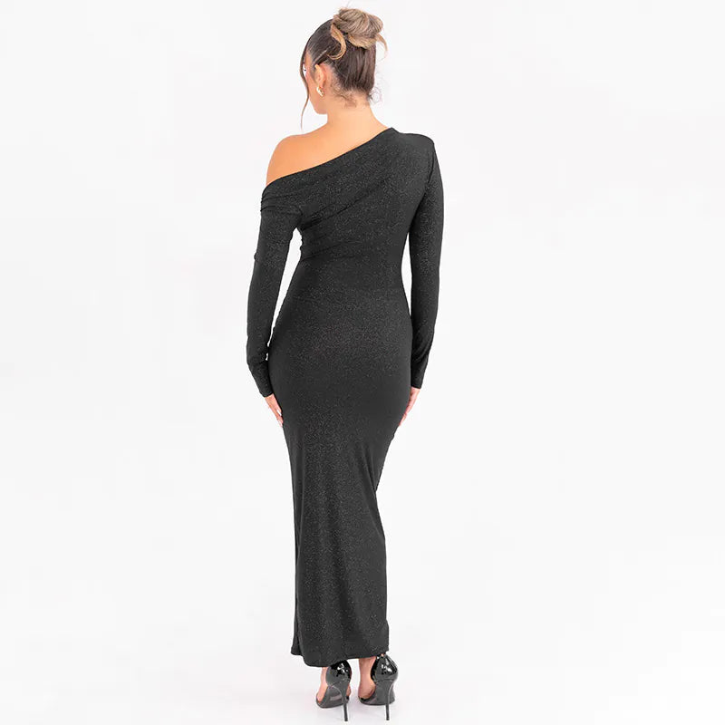 Off-shoulder long-sleeved gathered slim dress
