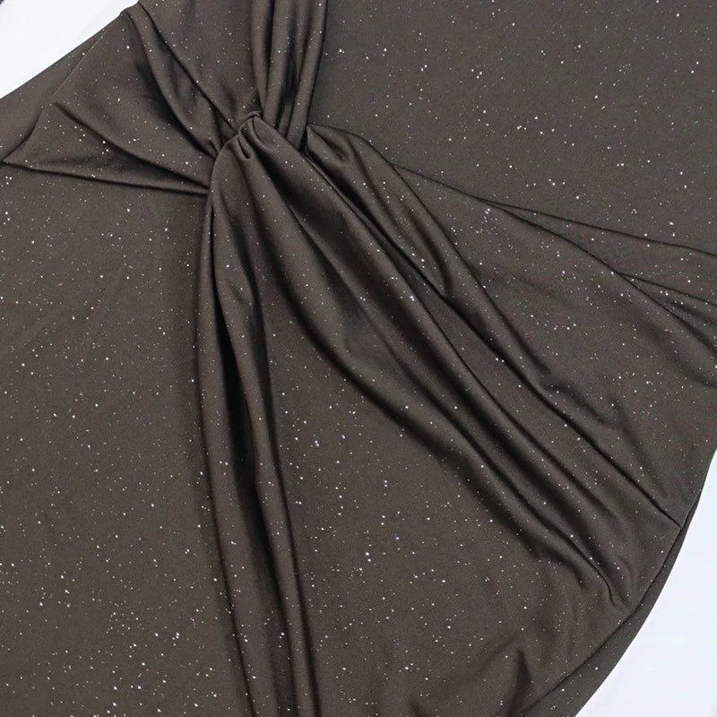 Off-shoulder long-sleeved gathered slim dress