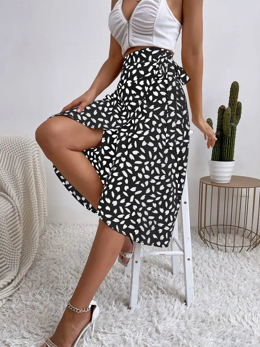 #Color_Black & White