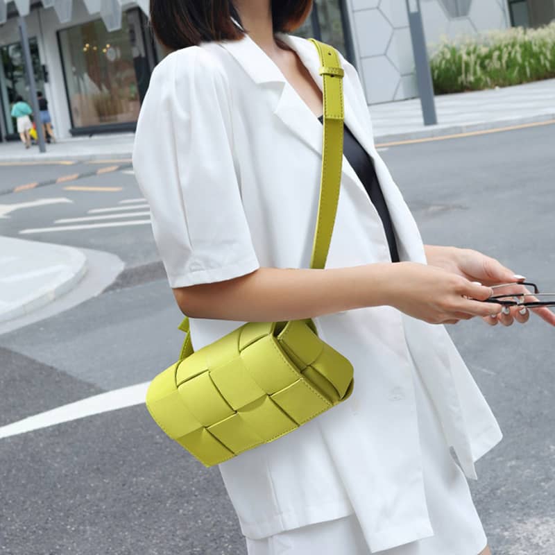 Women's fashion woven leather crossbody bag YellowGreen | IFAUN
