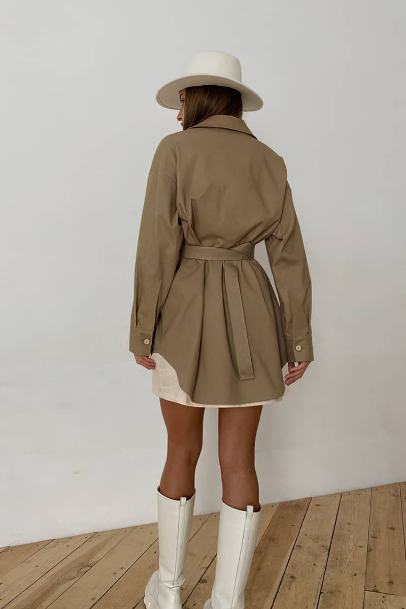 #Color_Khaki