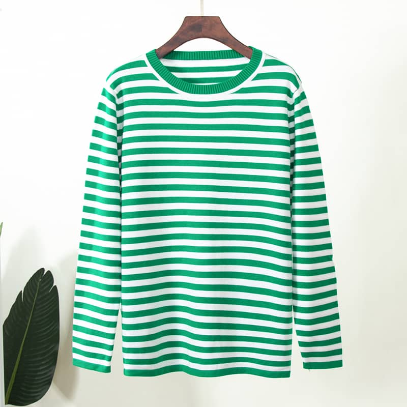 Crew neck striped knitted sweater