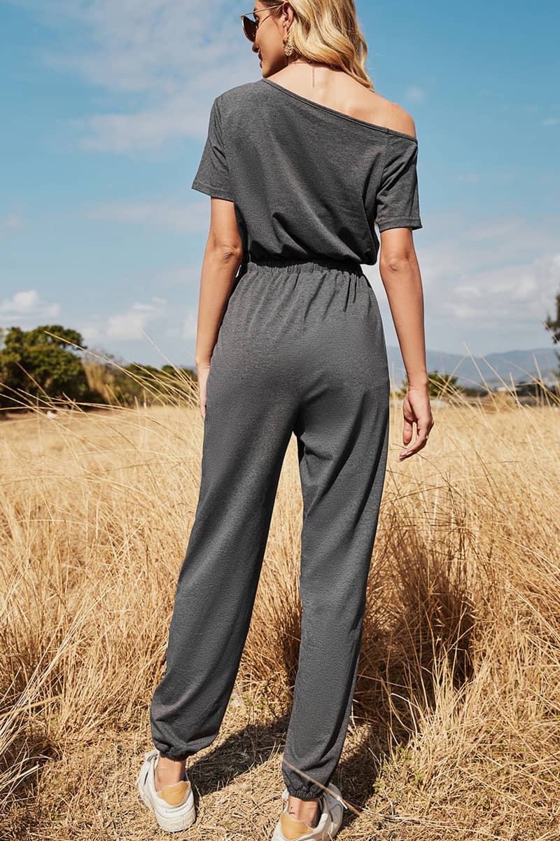 Casual loose-fit jumpsuit  | IFAUN