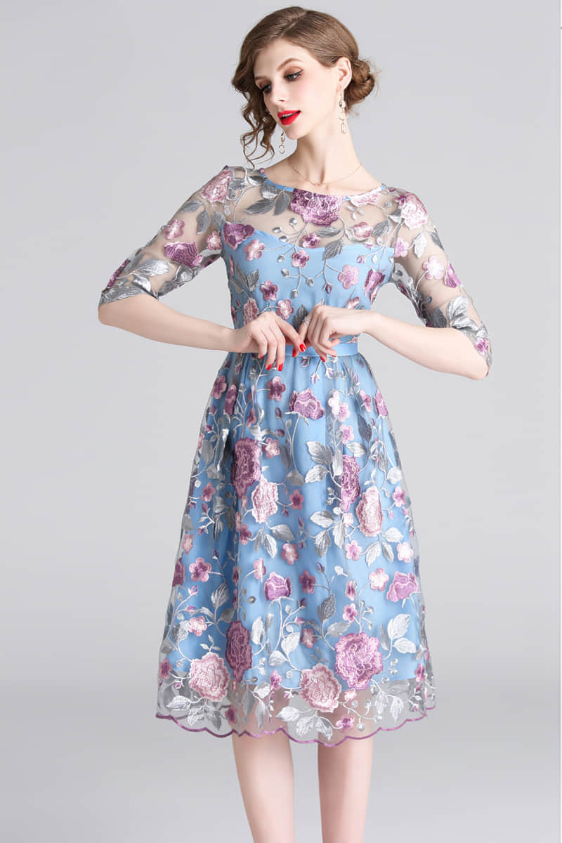 Spring and summer embroidered dress XL | IFAUN