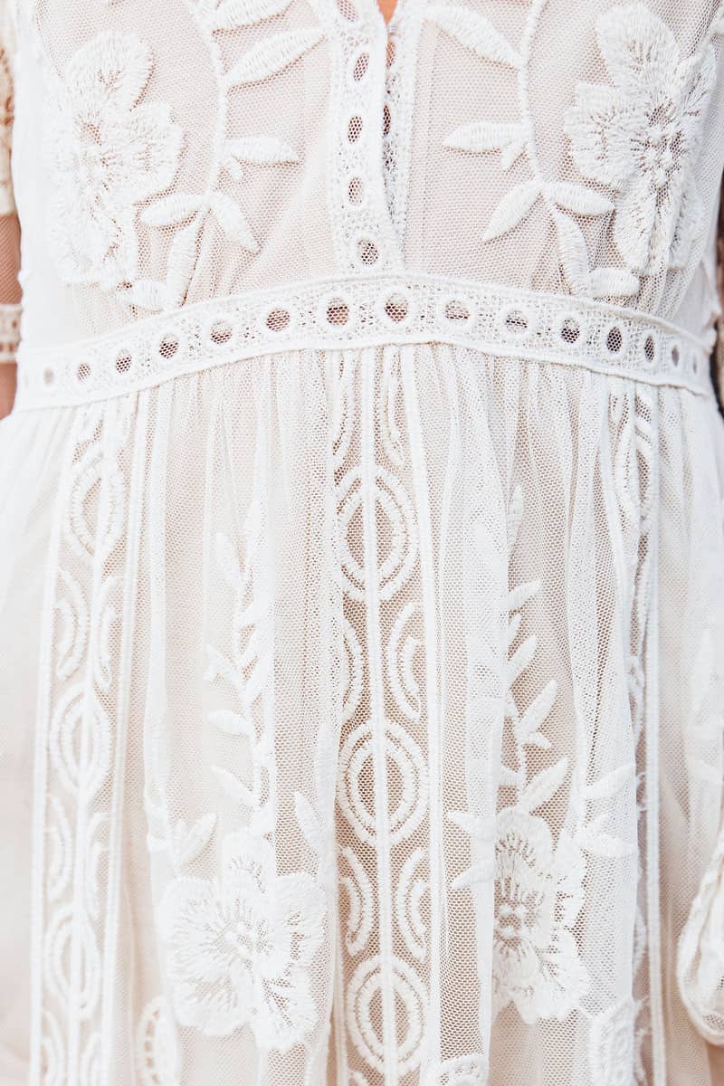 #Color_White